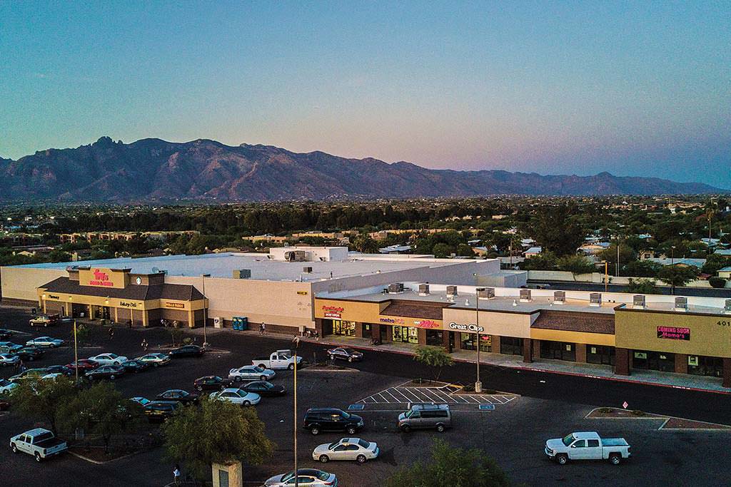 shoppes-1st-roger-1024